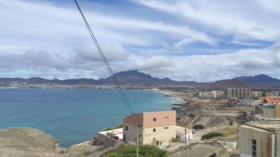 Pousada Monte Cara Миндело Екстериор снимка